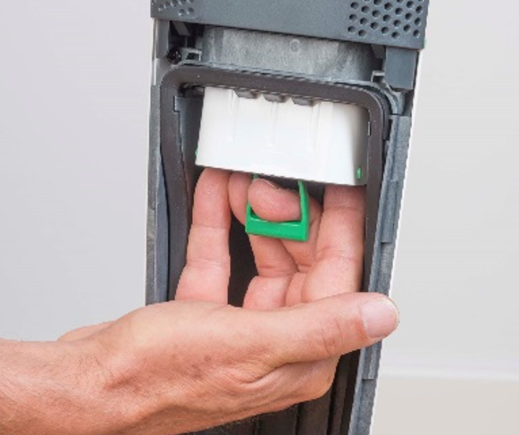 VB100_-_Akku_entfernen_-_Schritt_3.PNG